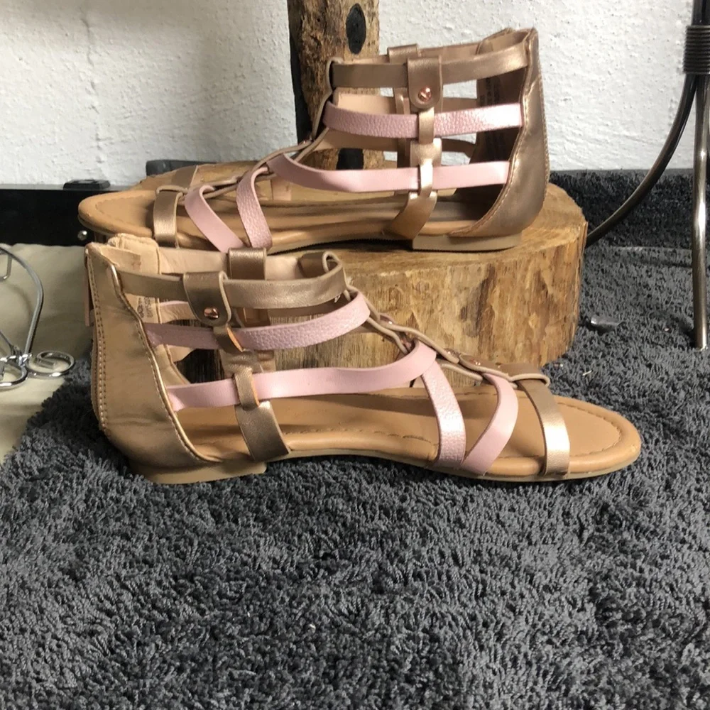 Sarah Jayne girls‎ sandals size 13